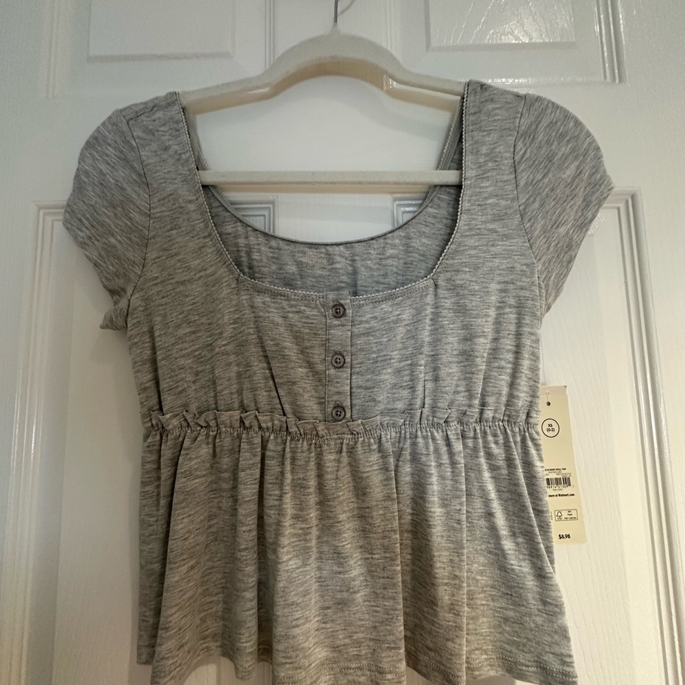Heather Gray Women's Blouse New With Tags never worn